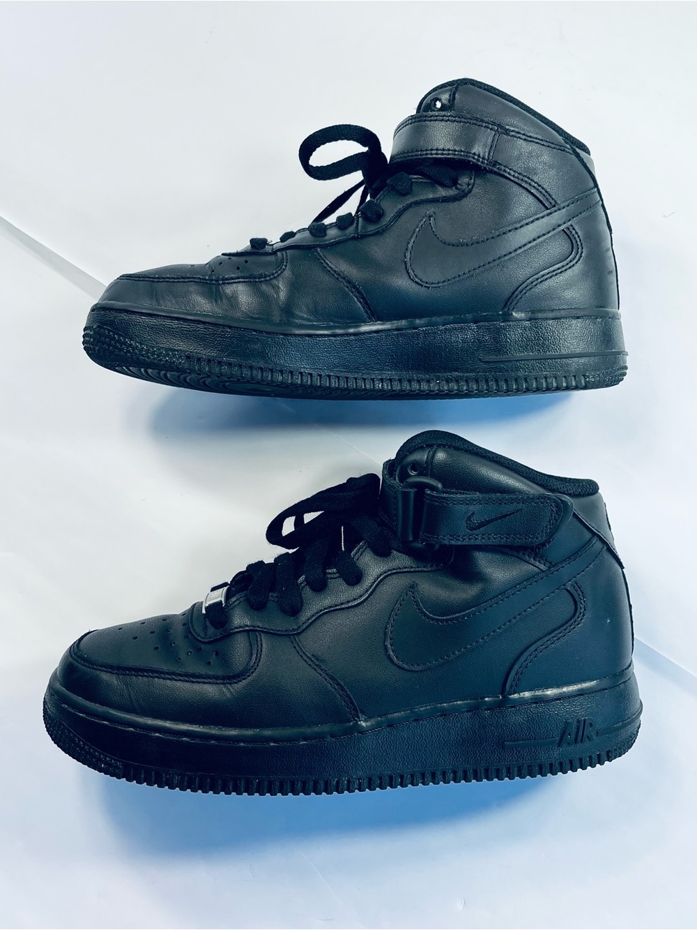 Nike Air Force 1 Mid’07 Triple Black All Leather Sneakers #CW2289-001 Men’s :6.5